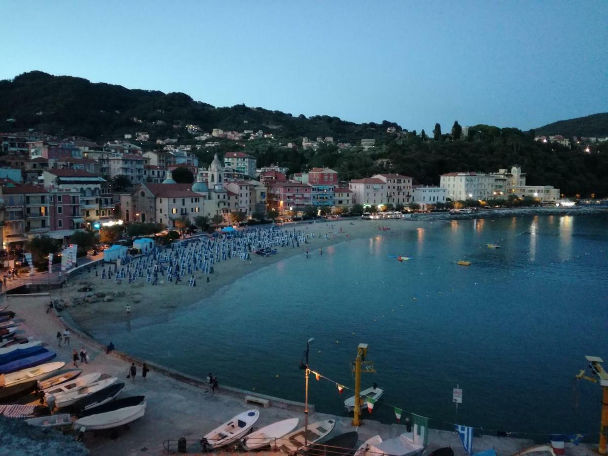 Rivamare San Terenzo Hotel Lerici Exterior photo